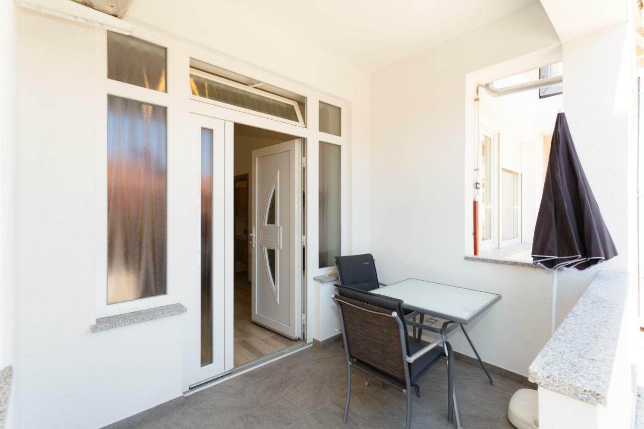 Apartment Rosemary 24 Krk Town Eksteriør bilde